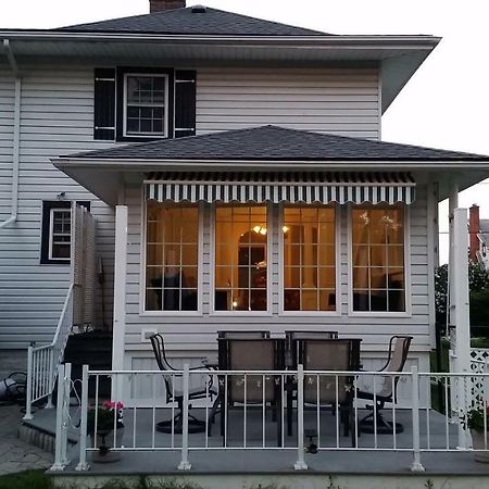 Niagara Falls Canada Getaway Villa ภายนอก รูปภาพ