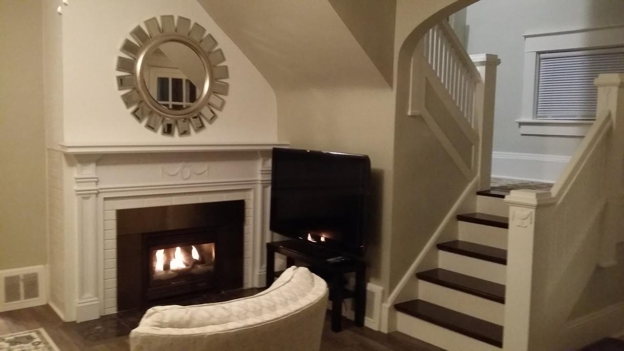 Niagara Falls Canada Getaway Villa ภายนอก รูปภาพ
